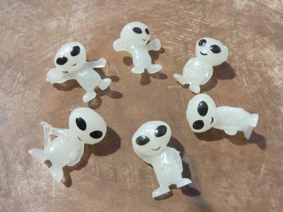 mini alien figures
