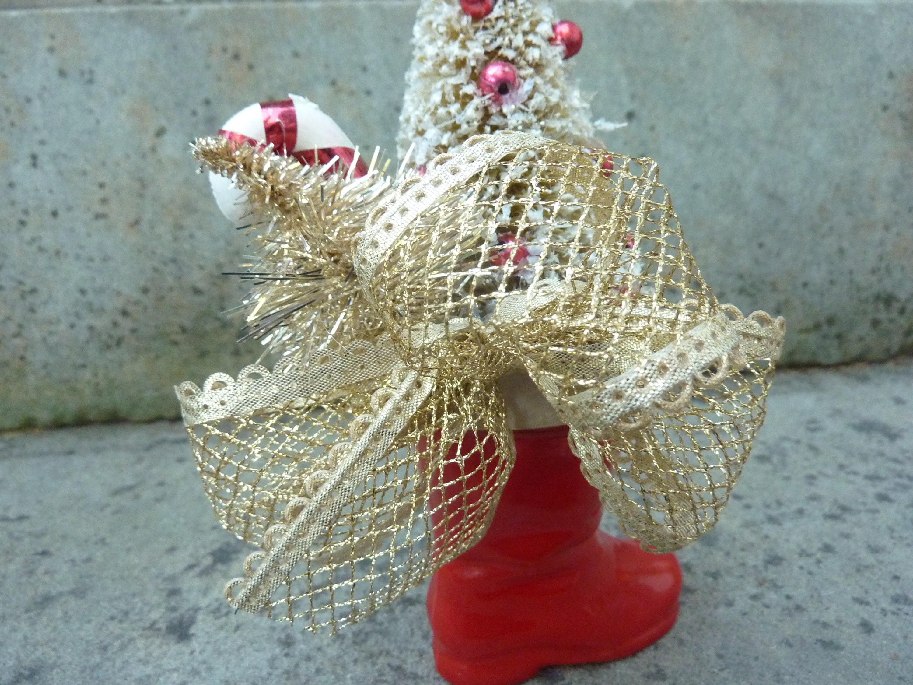 Large Red Santa Boots Christmas Decoration – Starlolly