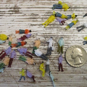 25 Micro Miniature Plastic People Doll House Diorama Terrarium Figure Figurine Model Train Craft Supply Lot Painted (#4368)