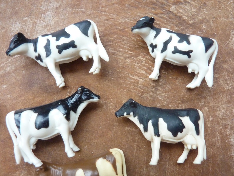 8 Miniature Cow Plastic Toy Figure Animal Terrarium Fairy Garden Supply Dairy Cow Farm Barn Decor Party Craft Supply Lot #3056