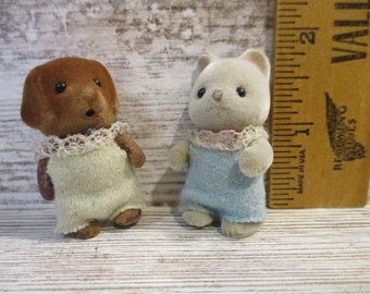 2 Miniature Epoch Animals, Cat, Dog: Flocked, Vintage, Sylvanian Family, Animals, Doll, Collectible #6675