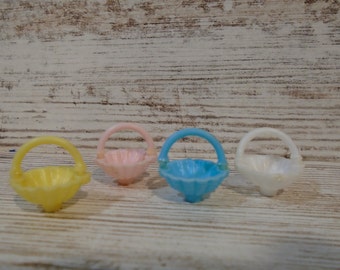 4 Miniature Plastic Basket Easter Micro Baskets Craft Terrarium Diorama Dollhouse Doll House Vintage Supply Lot Floral Bonsai (#5381)