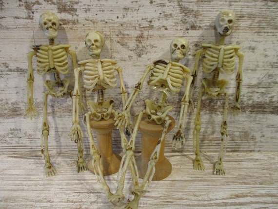 4 Miniature Plastic Skeleton Toys Skeletons Halloween Decor Diorama Fairy Garden Terrarium Figure Figurine Skull Bone Bones Lot 5508 Etsy Australia