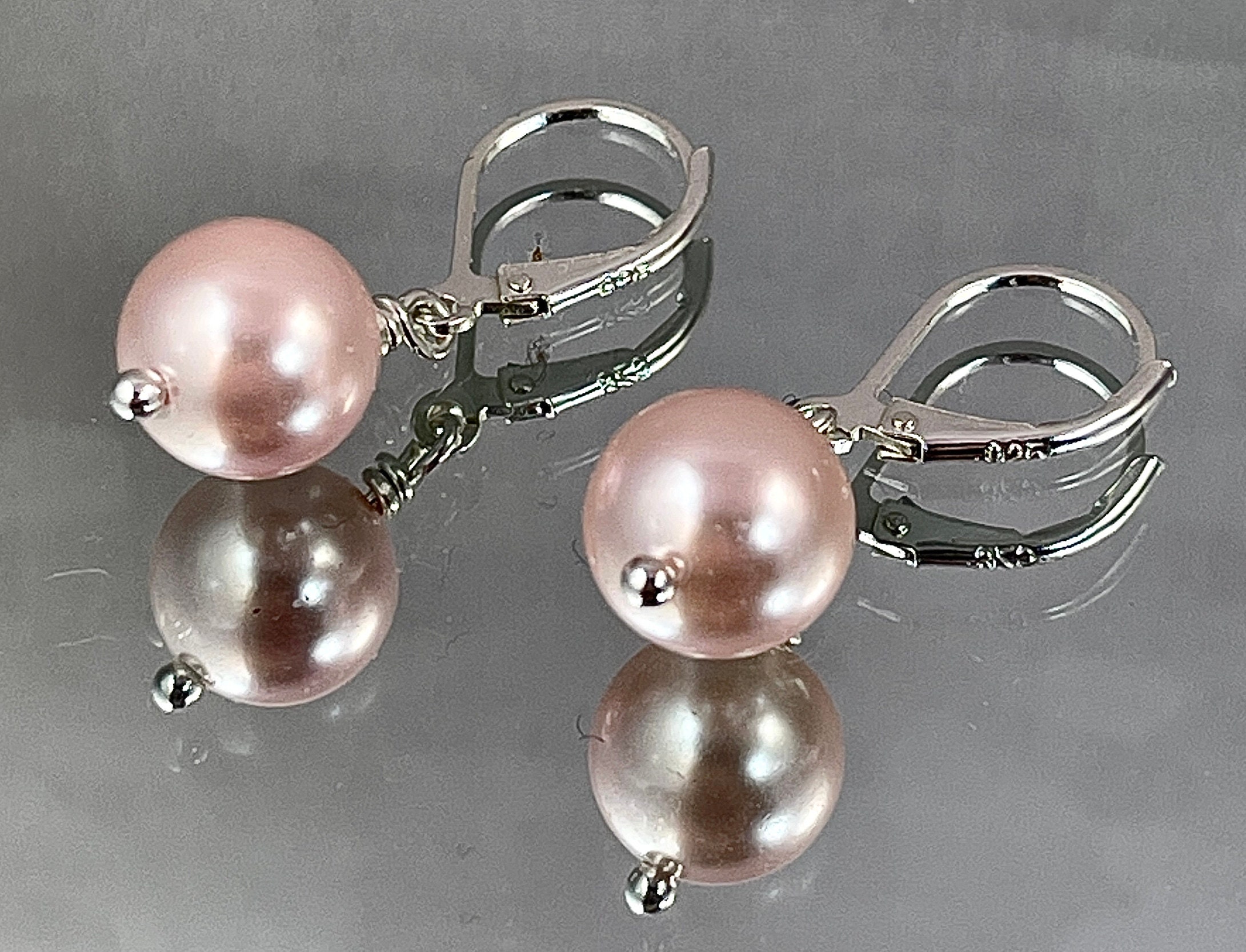 PINK TAHITIAN Shell PEARL Earrings 