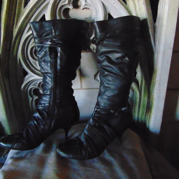 DARK MUMMY: 7-1/2 vintage black leather and satin lined goth boots rocker vampire horror goth cyberpunk stage wear moto Gothic side zipper