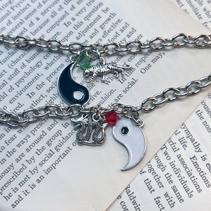 Yai and Mangkorn&#39;s Couples Bracelet