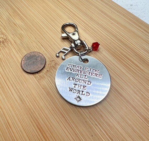【韓国ITZAVIBE イッザバイブ】CAT LUCK CHARM KEYRING Sf347a60b74f249288121bb3c61882