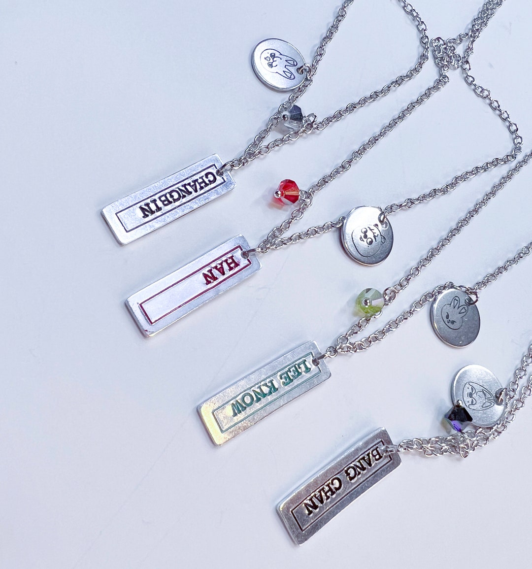 ★Stray Kids 着用★【VVV】★PEACE PENDANT BEADS NEACKLAC.E★ il_1080xN.5385468310_fjhq.jpg