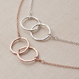 Interlock Circle Necklace, Circle Necklace ,Interlocking Circle Necklace, 3 Circle Necklace, e Necklace Circle, Eternity Necklace, Mom Gift
