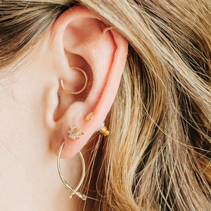 Fish earrings, Open Fish Hoop Earrings, Sterling Silver Wire Earrings, Women Fashion Fish Shaped Simple Earring, Tiny Fish Hoop Earrings