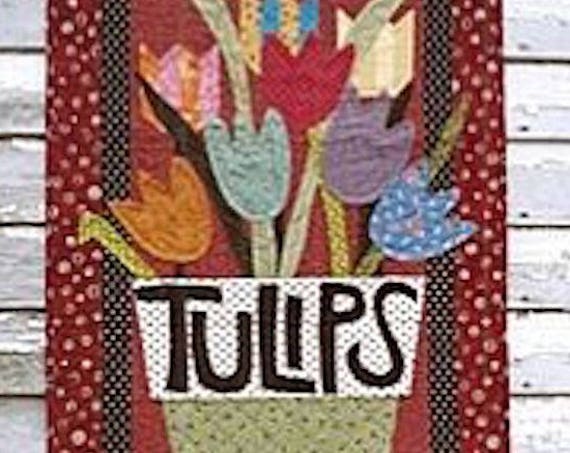Pattern: "Pot O' Tulips" Wall Quilt Pattern by Country Threads