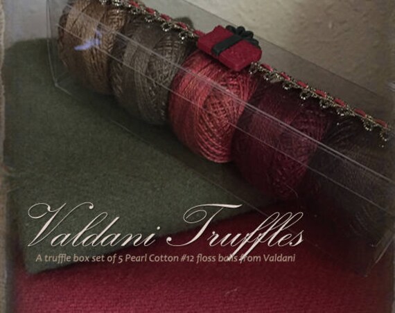 Valdani Thread: Gift Set/5 Perle Cotton Embroidery Thread Balls - "Prim Christmas" Collection