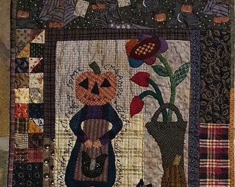 E-Pattern (PDF) Downloadable - Primitive Appliqué Quilt called "Pumpkin Spice"  by Marian Edwards