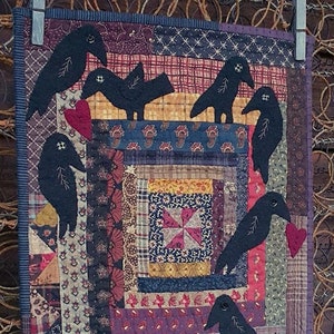 E-Pattern (PDF) Herunterladbar - Primitiver Appliqué Quilt namens &quot;A Murder of Crows&quot; von Marian Edwards