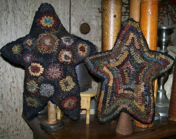Pattern: Primitive Hooked Rug Stars by Hooked on Primitives