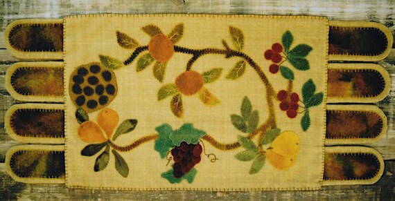 Pattern: Silk Bounty Penny Rug Wool Applique by Lake View Primitives