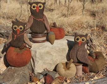 Pattern: "Hoot Owls, Acorns & Pumpkins" in Wool - Designed by Kay Cloud