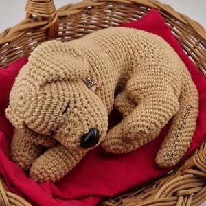 Sleeping Labrador no-sew crochet pattern, resting amigurumi dog, dyi pet memorial idea, great present for valentine&#39;s day, baby shower