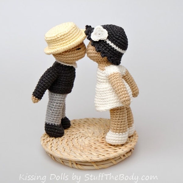 Modello Amigurumi per bambole che baciano, regalo di nozze all'uncinetto, sposa e sposo, decorazione per matrimonio, San Valentino, addio al nubilato, fai da te