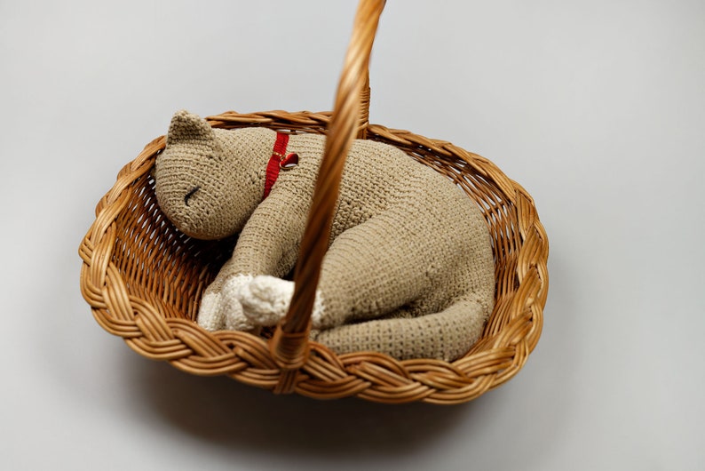 Dreaming Cat Amigurumi Pattern, Crochet Sleeping Kitten, Valentine's Day present, baby shower, christmas, diy toy, plushie, birthday gift image 5