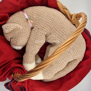 Dreaming Cat-haakpatroon: realistisch slapend amigurumi-katje zonder naaien (pdf-download)