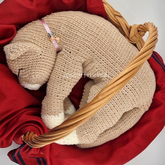 Dreaming Cat Crochet Pattern: Realistic No-Sew Amigurumi Sleeping Kitten (PDF Download)
