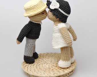 Kissing Dolls Crochet Pattern: Low-sew Amigurumi Wedding Topper / Centerpiece (PDF Download)