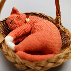 Dreaming Cat Amigurumi Pattern, Crochet Sleeping Kitten, Valentine's Day present, baby shower, christmas, diy toy, plushie, birthday gift image 2