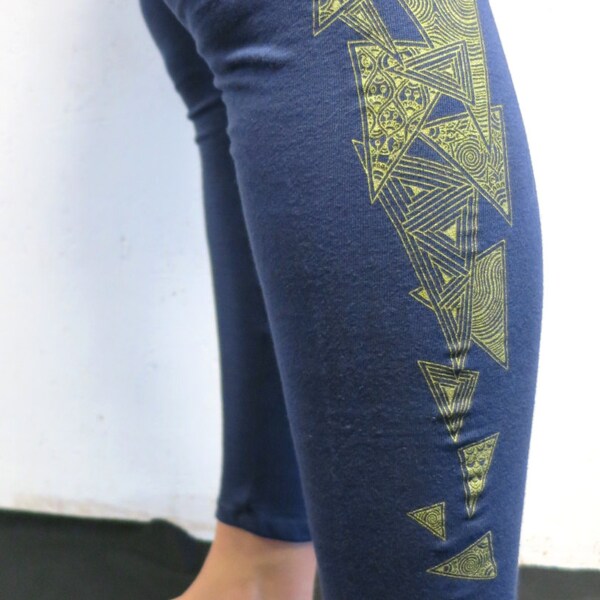 Cotton leggings with gold screen printed triangle design by Quantum