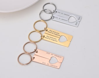 2Pcs Personalized Text Keychain Engraved Roman Numerals Keychain Handwriting Keyring Minimalist Couples Jewelry Gifts