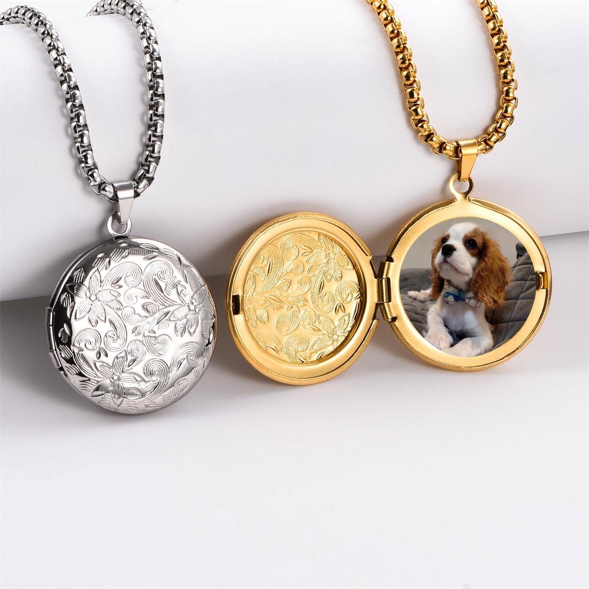 Personalization Photo Round Locket Necklace, Custom Text Round Pendant Necklace with Memorial Picture Inside, Fashion Jewelry for Women Men