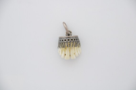 Bavarian Tooth charivari, Antique silver front tee