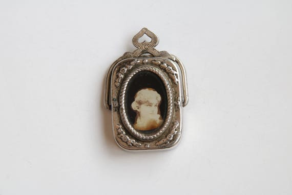 Victorian locket, Victorian photo and stamp locket