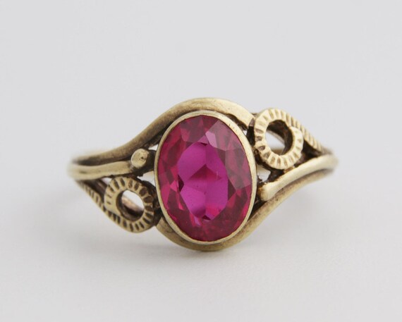 Vintage Ruby Ring, Retro 1920's 8k gold stimulant
