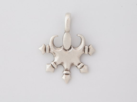 Tribal Pendant, Vintage Tribal Silver Pendant, Fiv