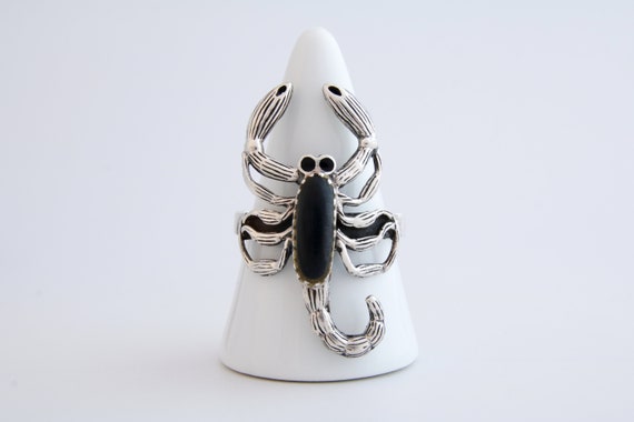 Sterling silver and black onyx scorpion ring / Sco