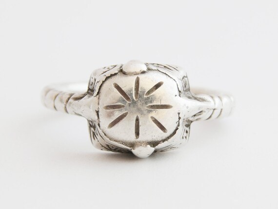 Tribal Silver Ring, Vintage Tribal Rajasthani Ster