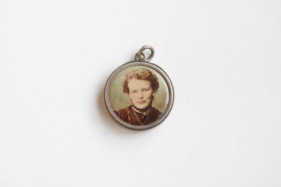 Antique photo locket, Victorian silver photo locke
