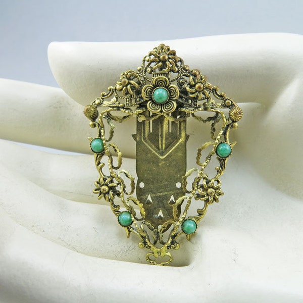 Art Deco Clip With Green Glass 1920s Jewelry Fillegree Jewelry Art Deco Jewelry