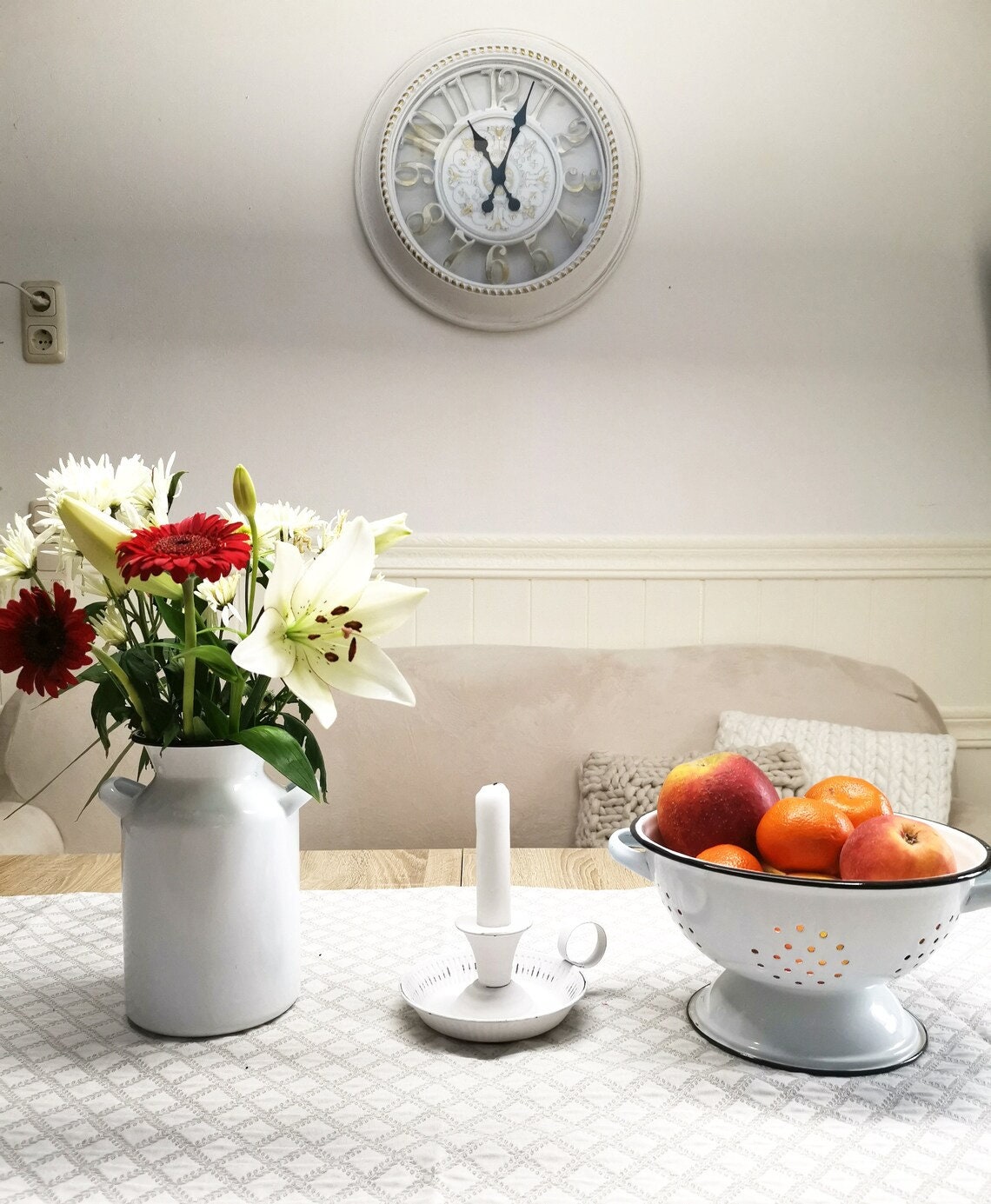 Pot à Lait en Métal Émaillé Blanc