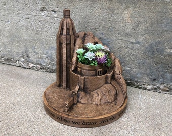 3D-utskriven handmålad Helms Deep Hornburg mini-suckulentkruka