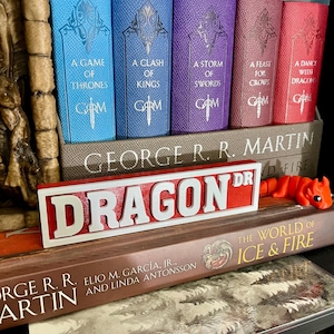 Library Street Sign Bookshelf Decor - Self-Standing Genre or Humorous Organization Sign Figure - 3D Printed Bookish Decor