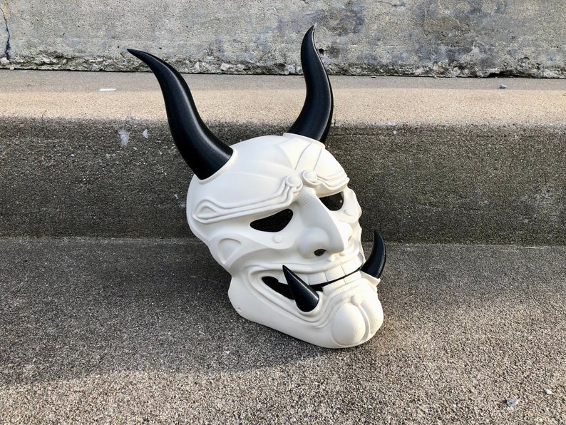 Japanische White Death Oni Dämonenmaske 3D gedruckte Samurai-Maske Bild 1