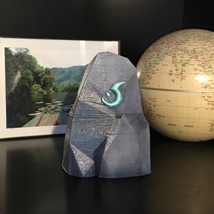 Hand-Painted World of Warcraft Inspired Summoning Stone Meeting Stone Statue with Aqua Blue Mists of Pandaria Inspired Sigil