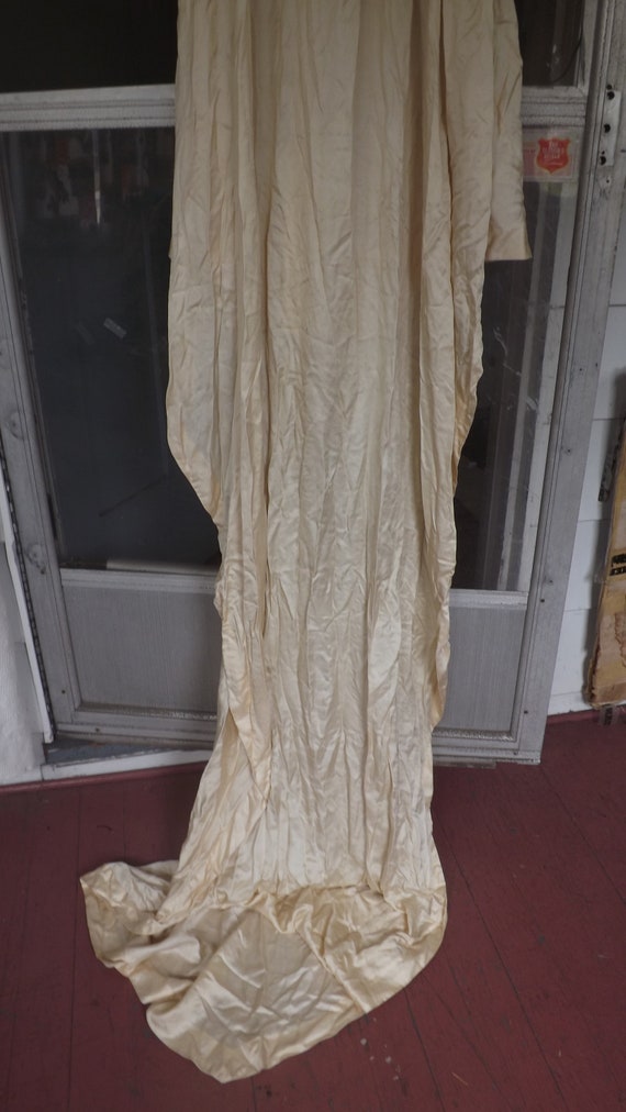 Vintage 1900 Silk Wedding Dress - image 9