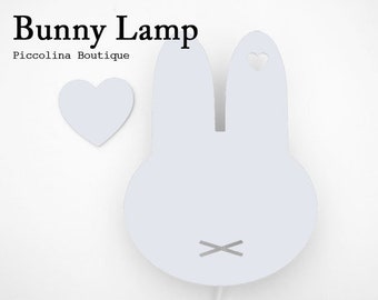 Bunny Light, Lampe de nuit pour enfants, Applique murale pour enfants, Lampe boisée, Veilleuse animalière, Lampe de nuit de chambre d’enfant, Applique de chambre d’enfant, Applique de bébé