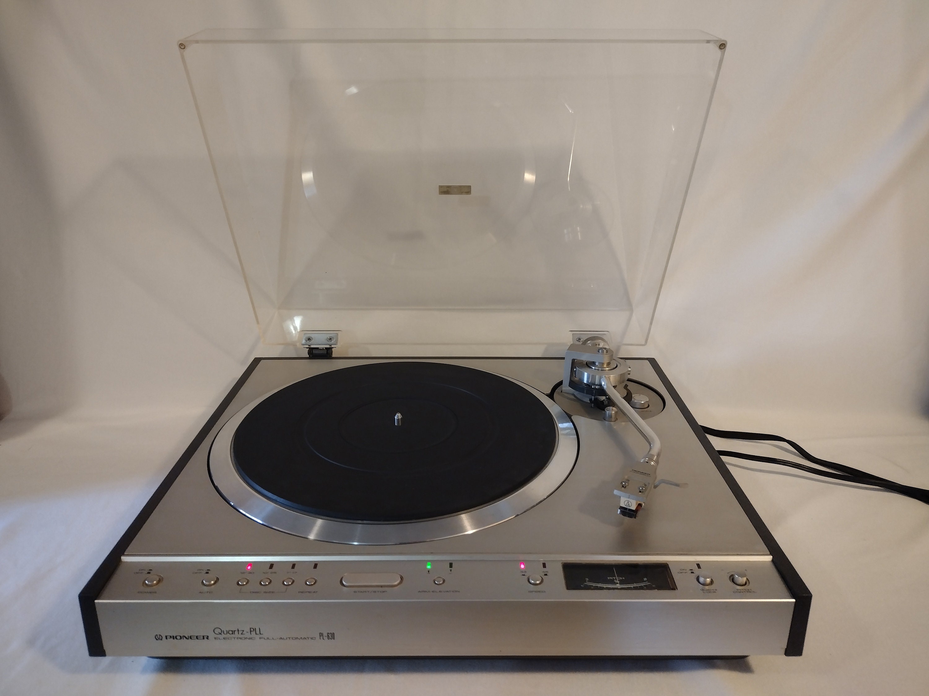 Pioneer PL-630 Automatic Quartz Lock Turntable Tested Working image