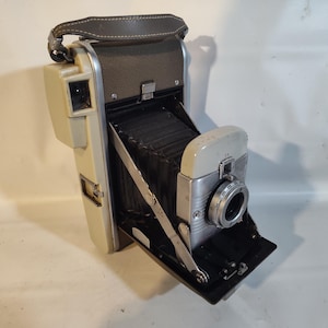 Vintage Polaroid Land Camera 80B Folding accordion lens camera