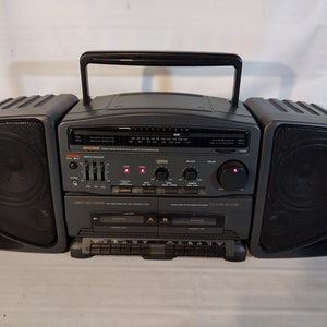 Vintage Koss Cassette/AM-FM Receiver Boombox HG300 Tape Deck A Doesn&#39;t Work
