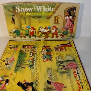 Snow White and the Seven Dwarfs Vintage Board Game 1977 Cadaco